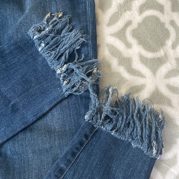 Joes “The Icon” Jeans with frayed bottoms - Picture 4 of 8